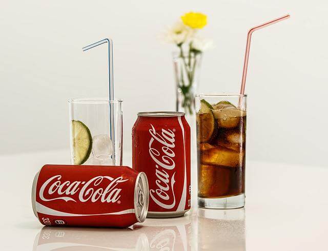 Opt for soft drinks betweeen alcoholic ones to reduce binge drinking